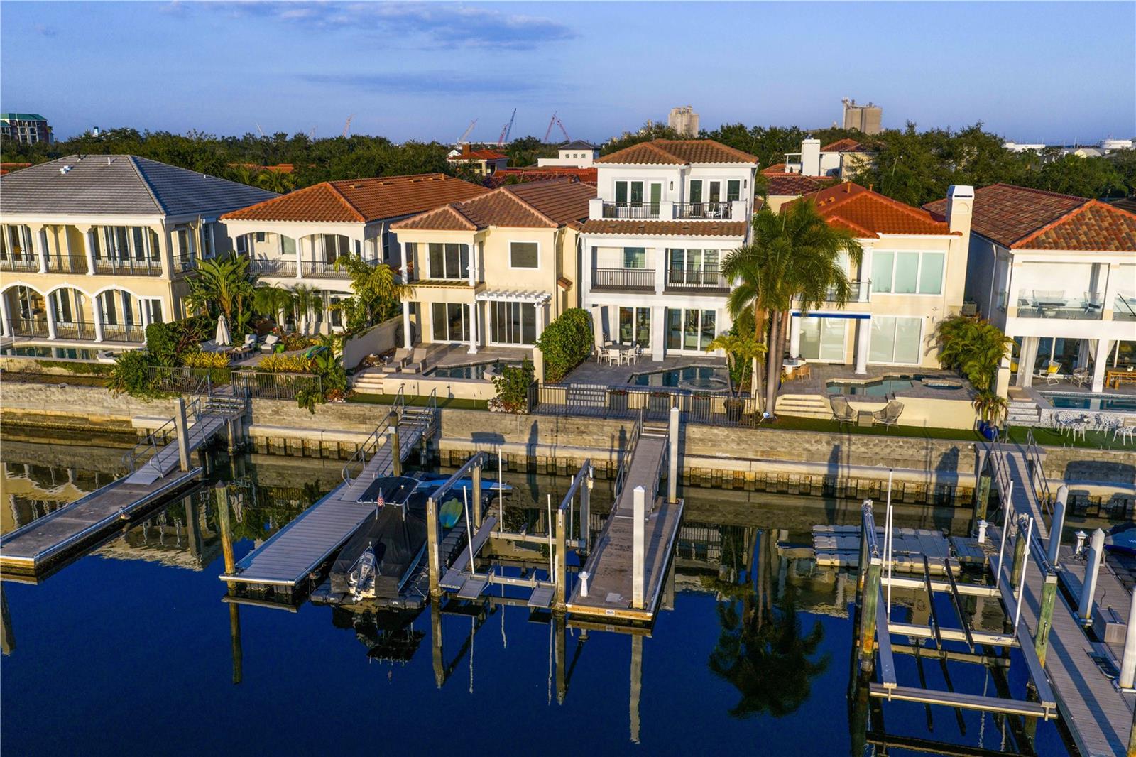 1037 ROYAL PASS RD, TAMPA, FL, 33602