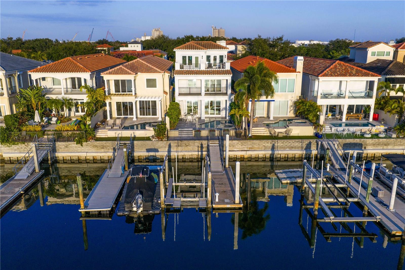 1037 ROYAL PASS RD, TAMPA, FL, 33602