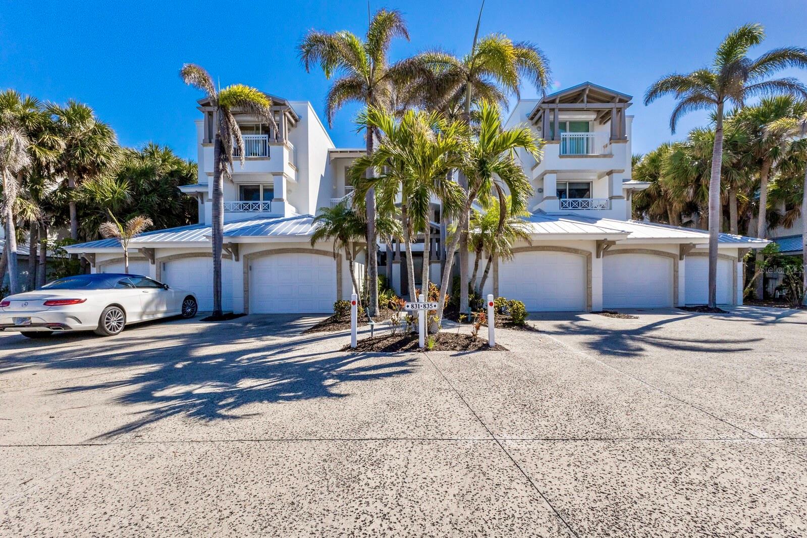 D6144921 Property Photo