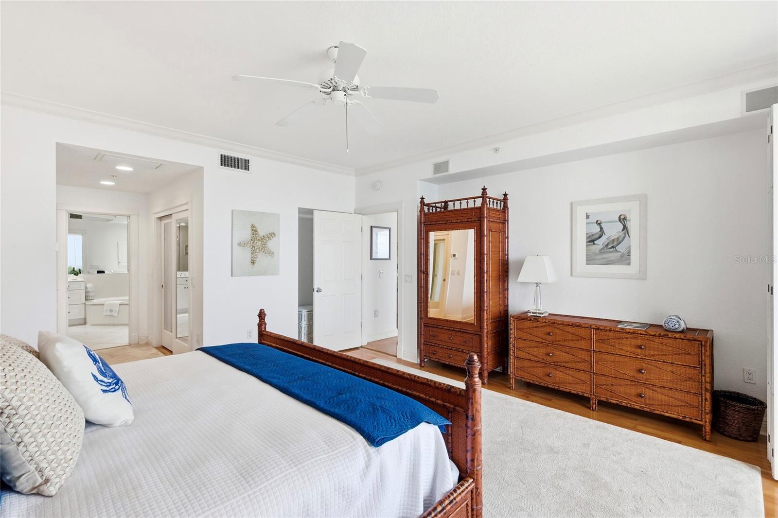 D6144921 Property Photo