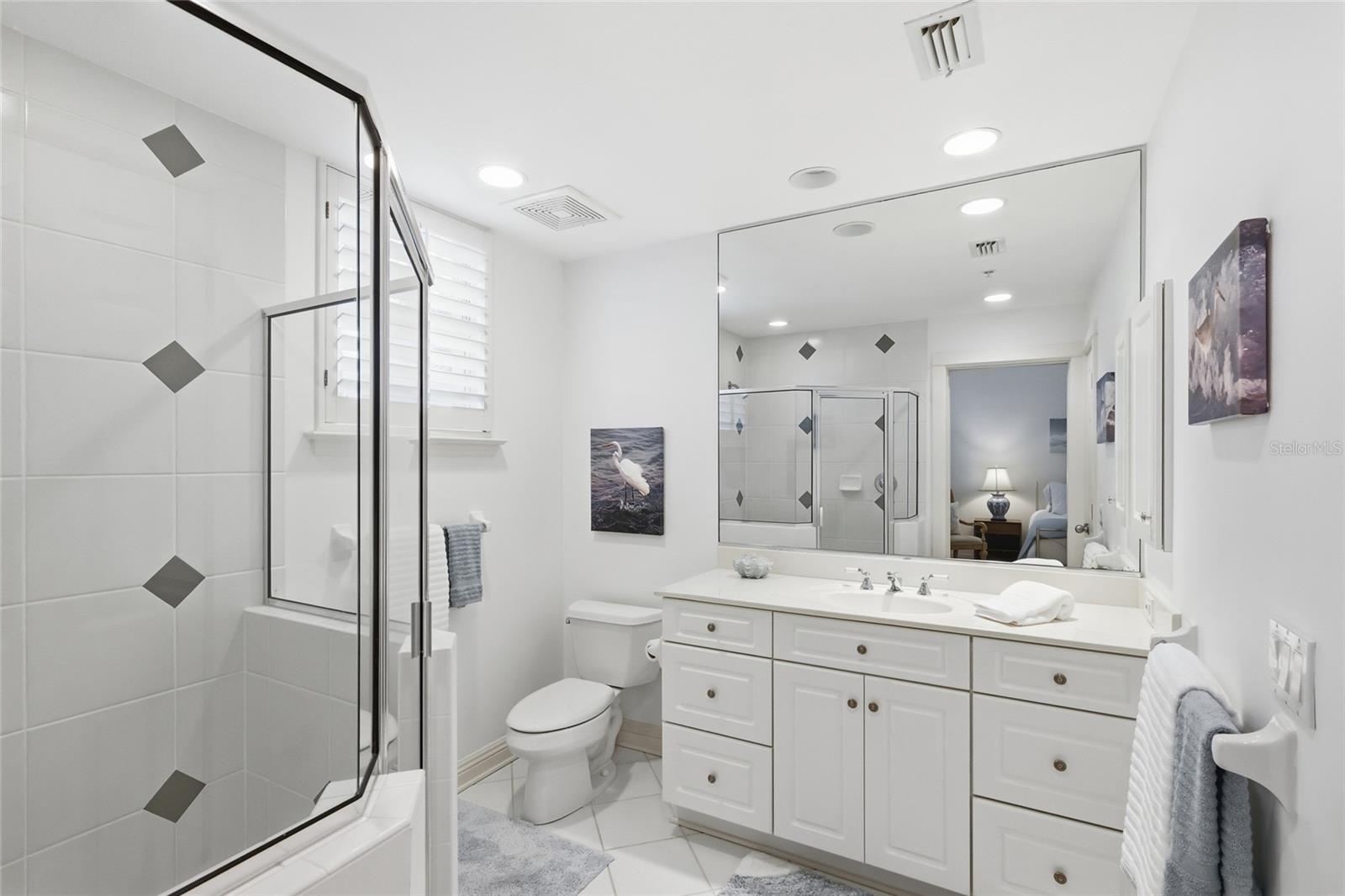 D6144921 Property Photo