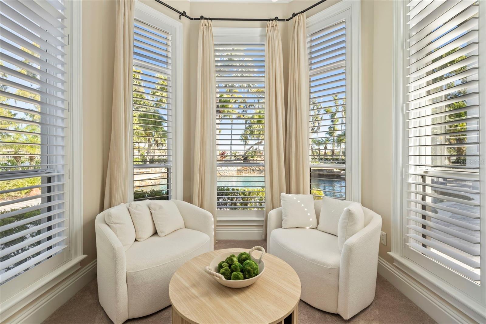 TB8451052 Property Photo