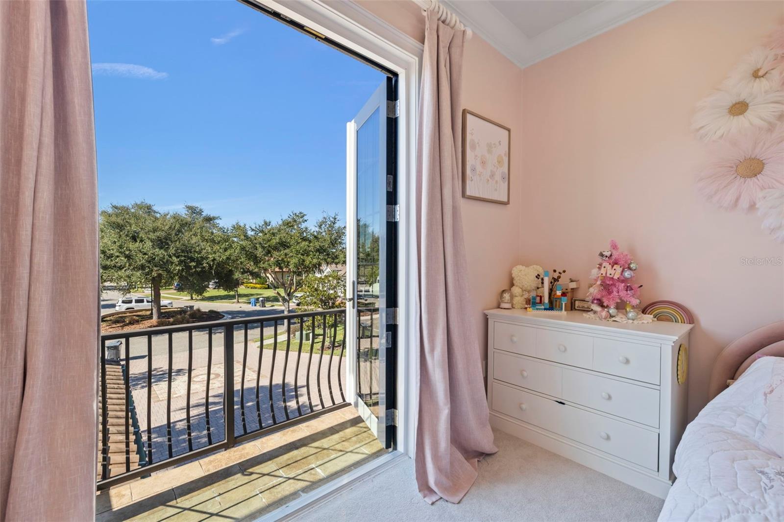 TB8451052 Property Photo