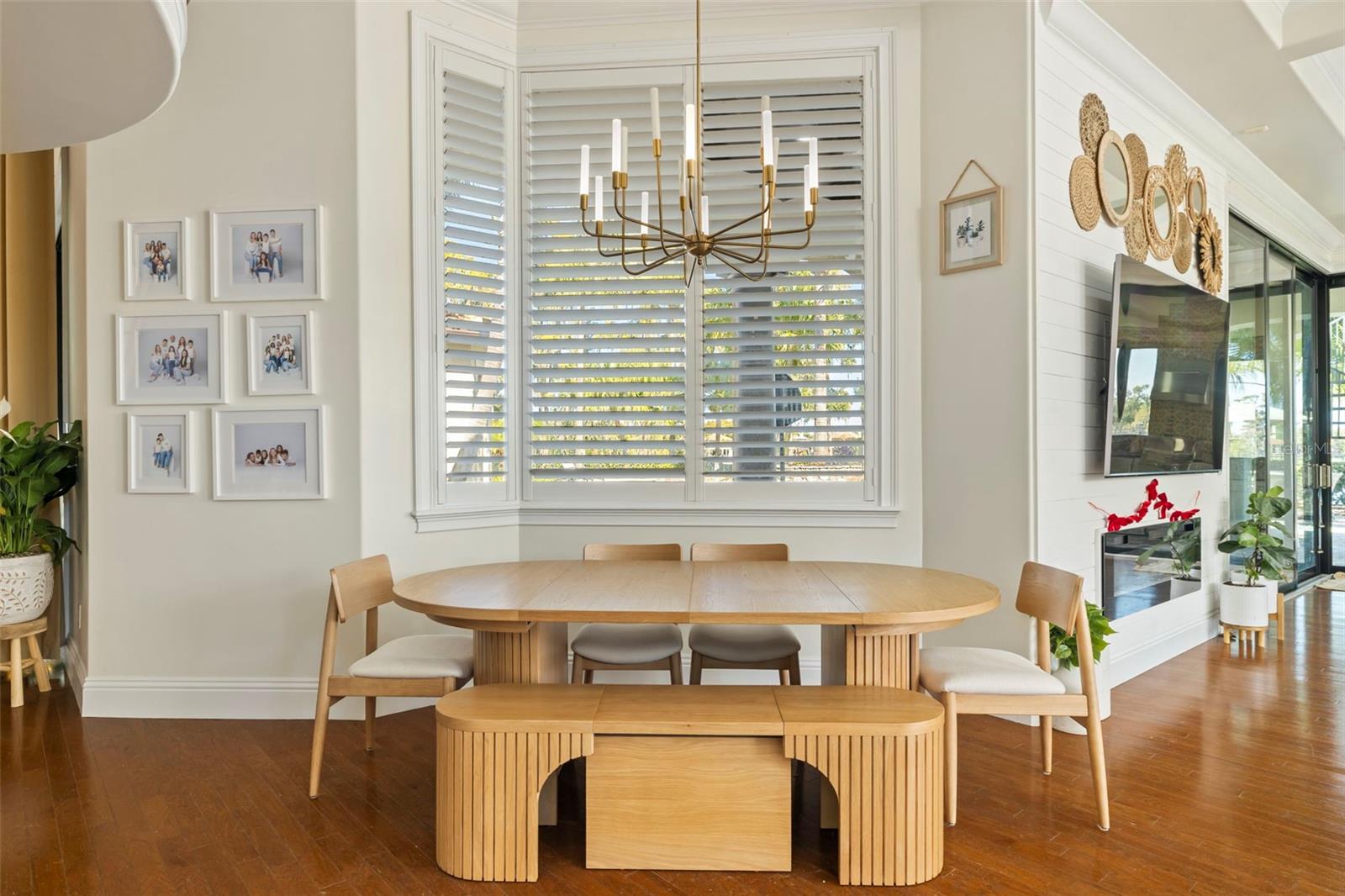 TB8451052 Property Photo