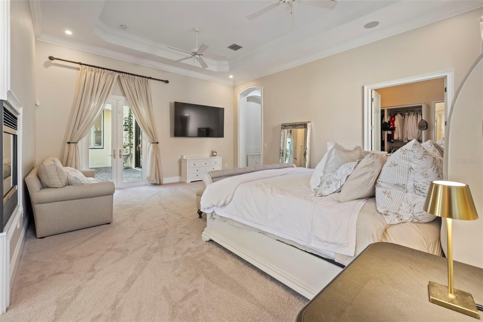 TB8451052 Property Photo