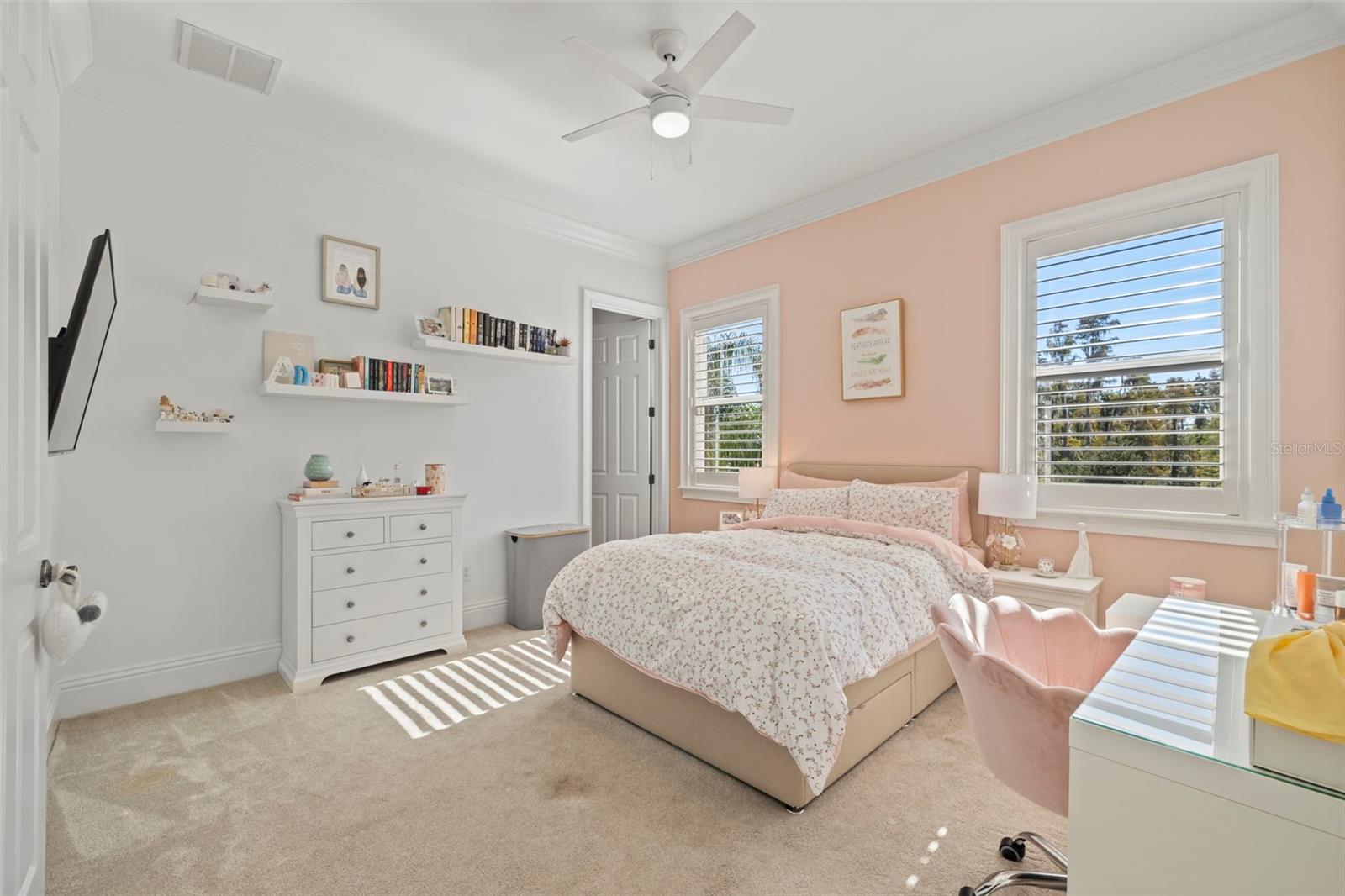 TB8451052 Property Photo