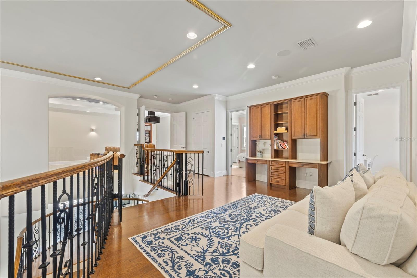 TB8451052 Property Photo