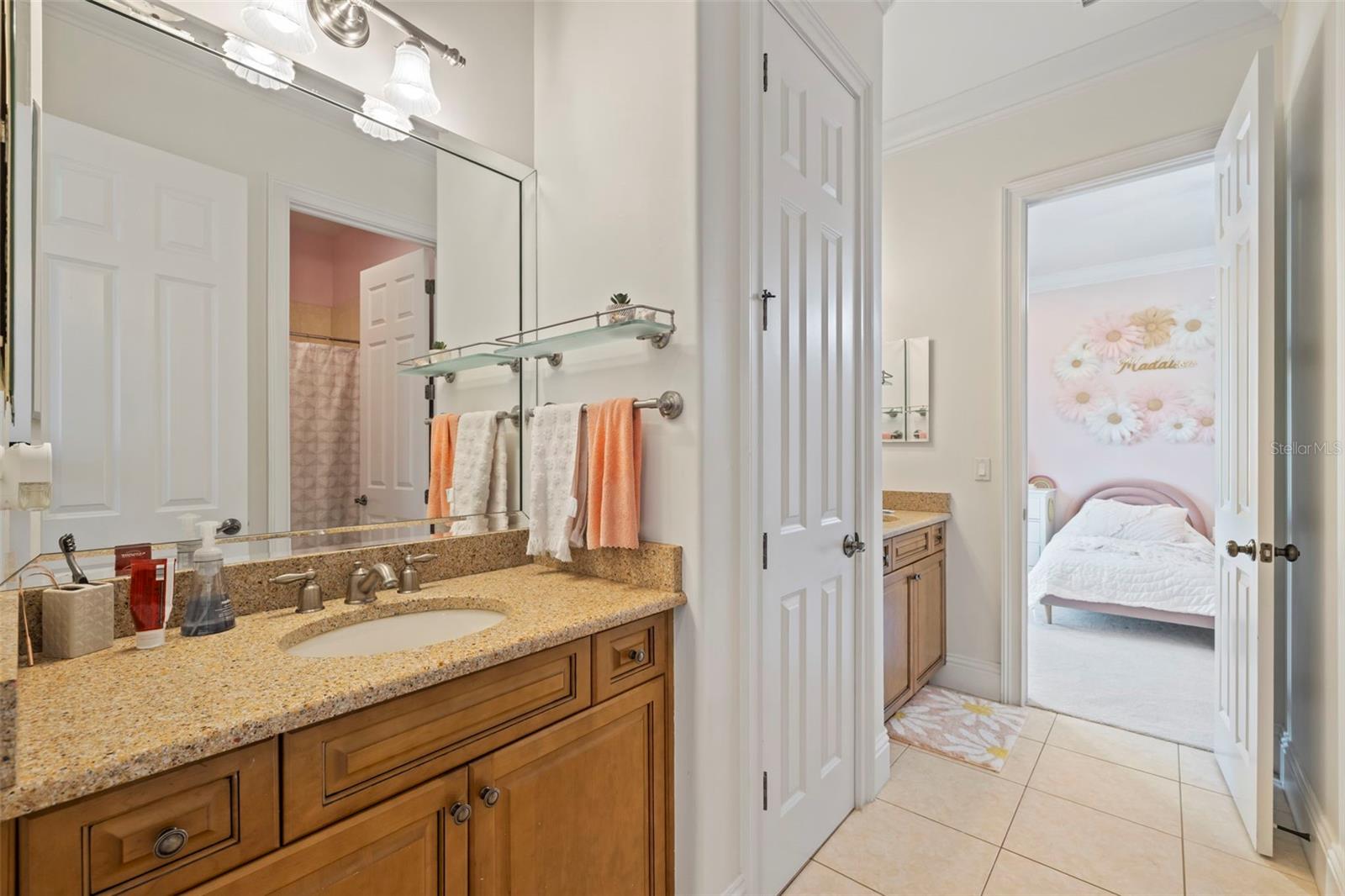 TB8451052 Property Photo