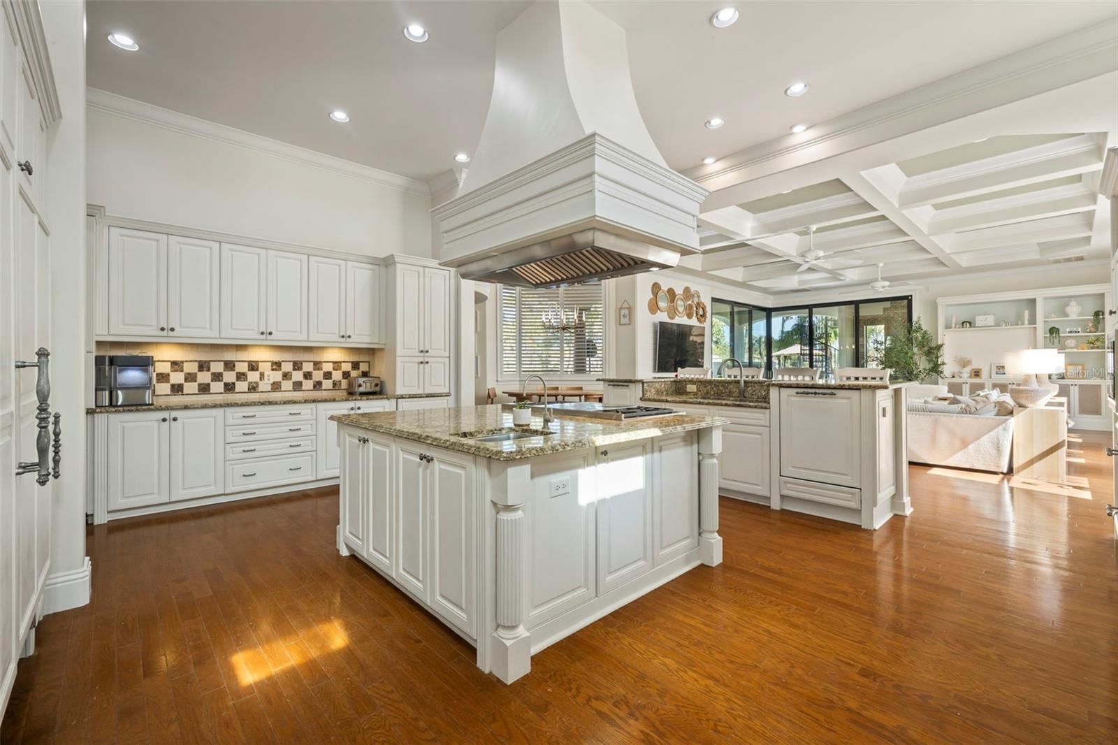 TB8451052 Property Photo