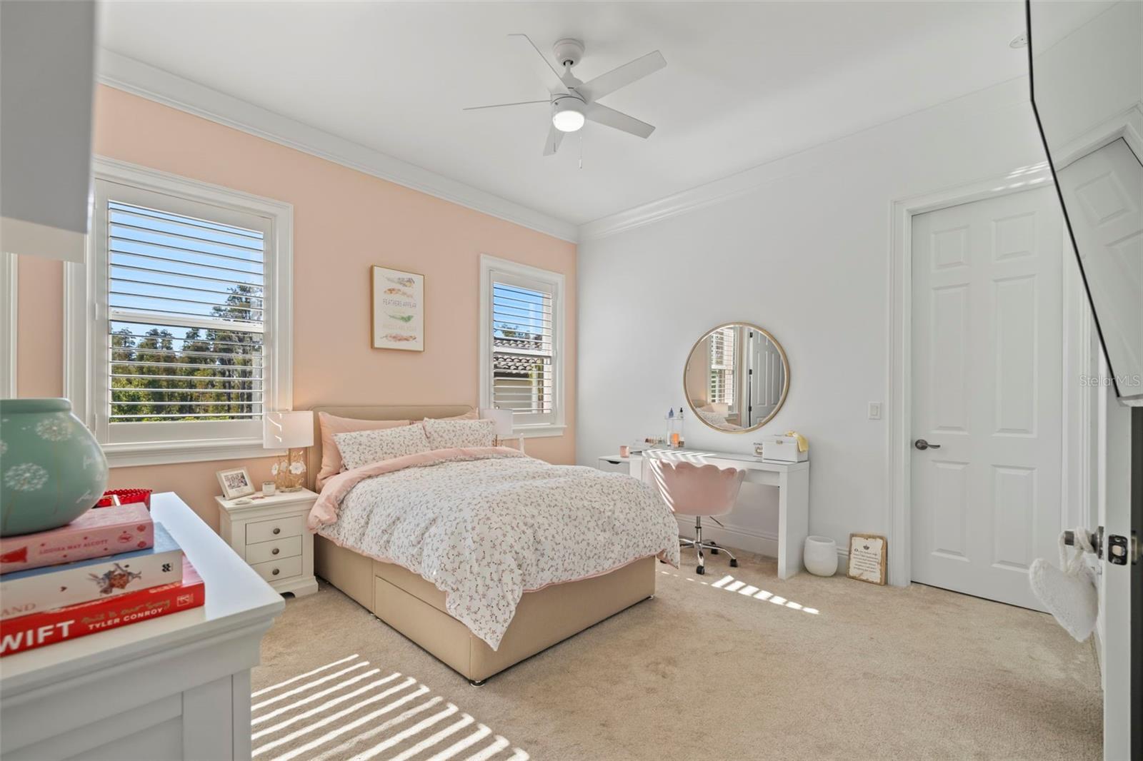 TB8451052 Property Photo