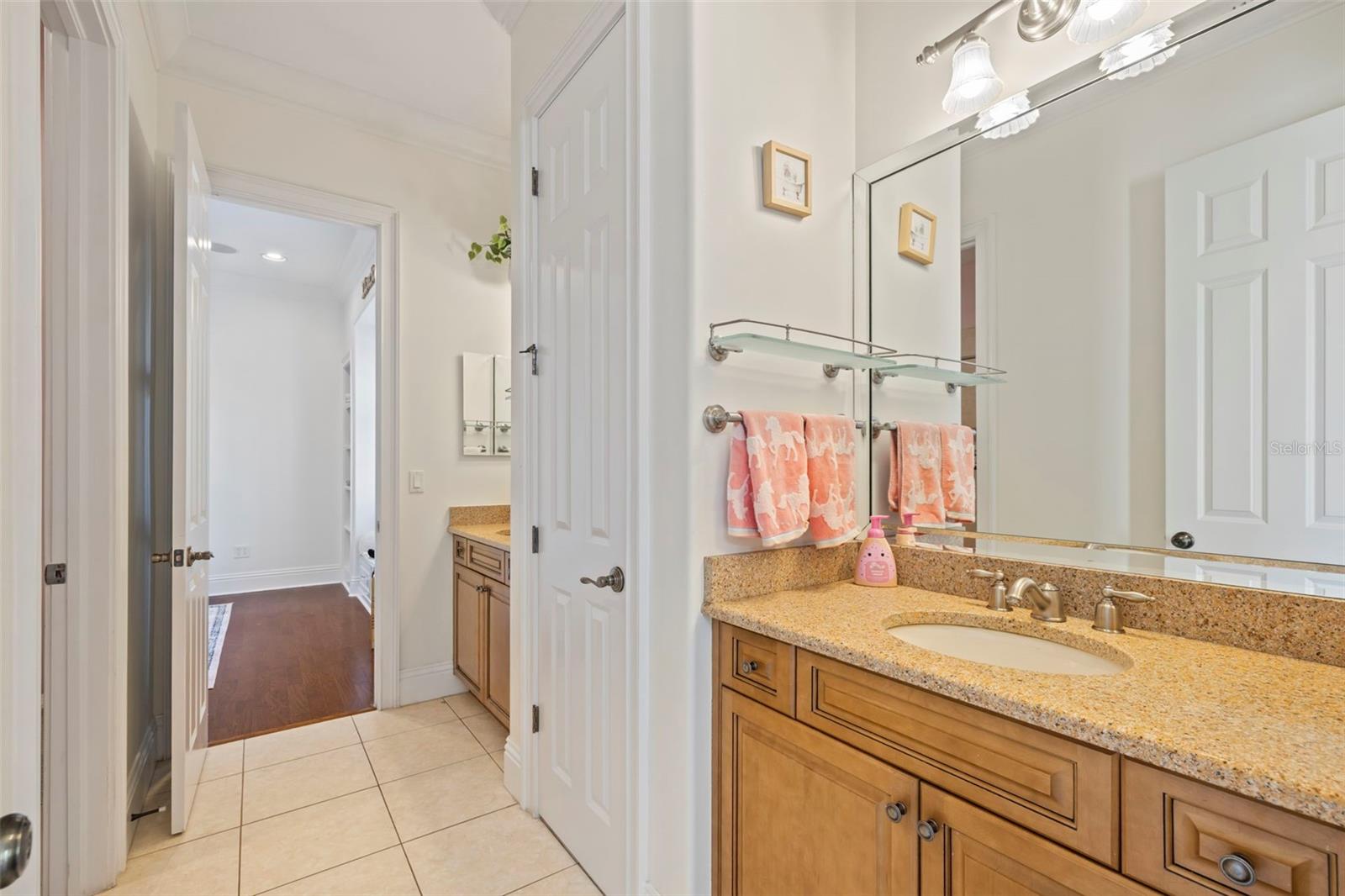 TB8451052 Property Photo