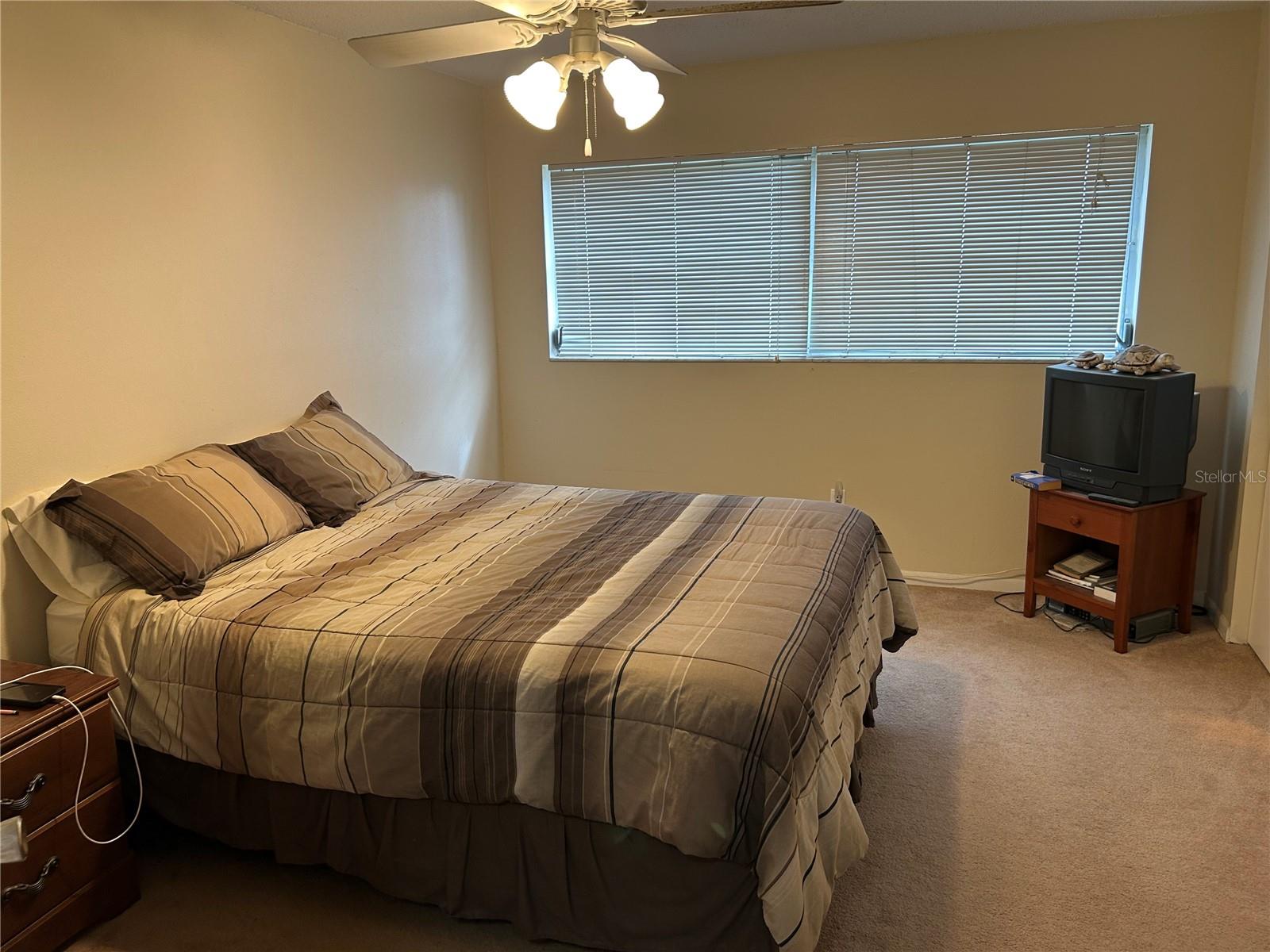 TB8451109 Property Photo