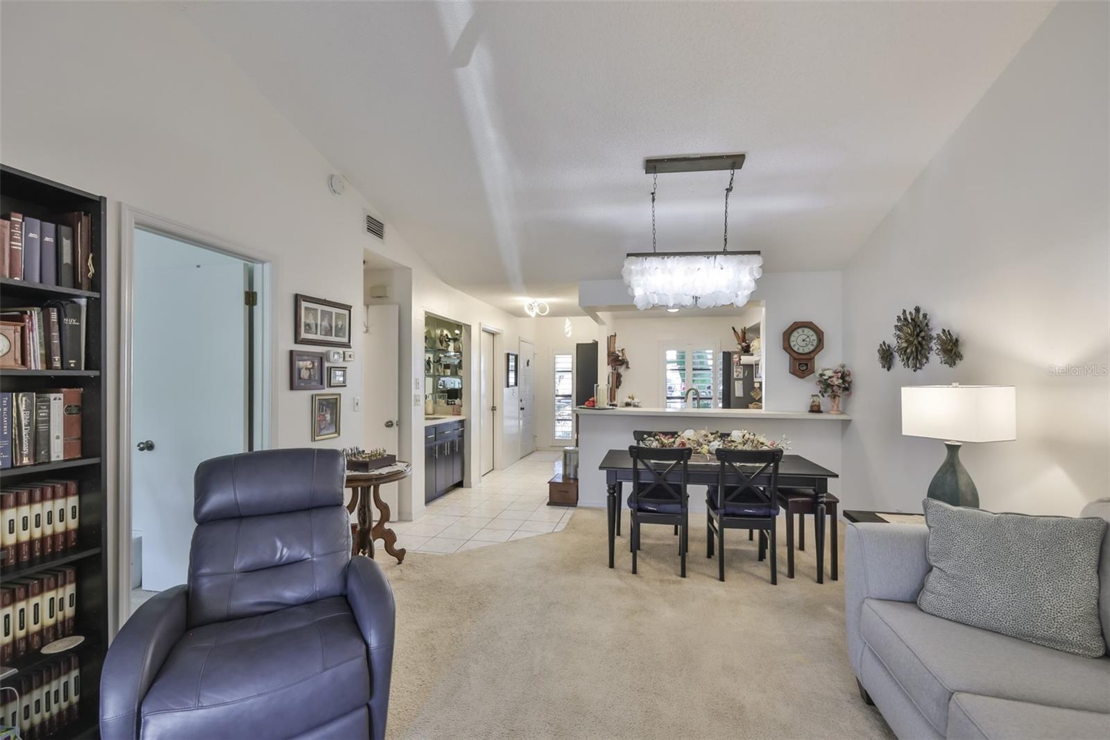 TB8451112 Property Photo