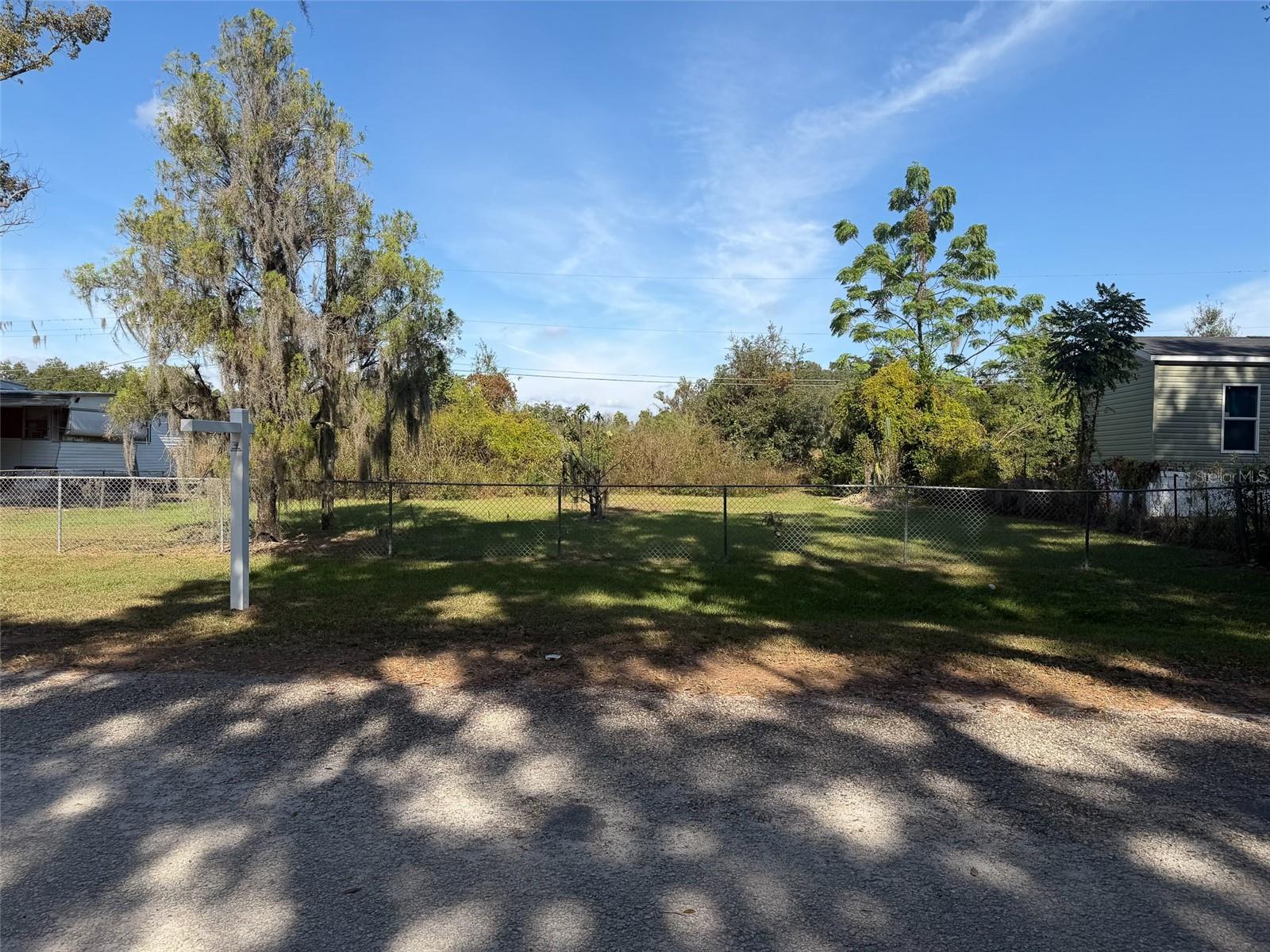 TB8451127 Property Photo