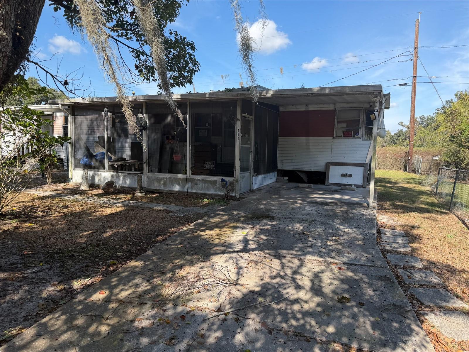 TB8451127 Property Photo