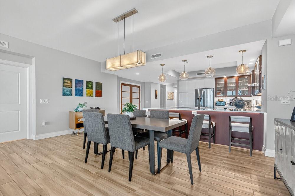 O6363055 Property Photo