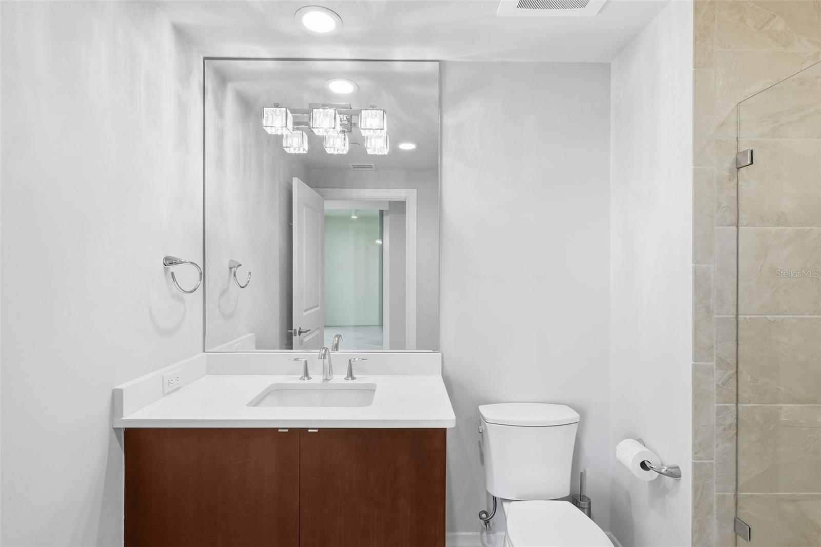 O6363055 Property Photo