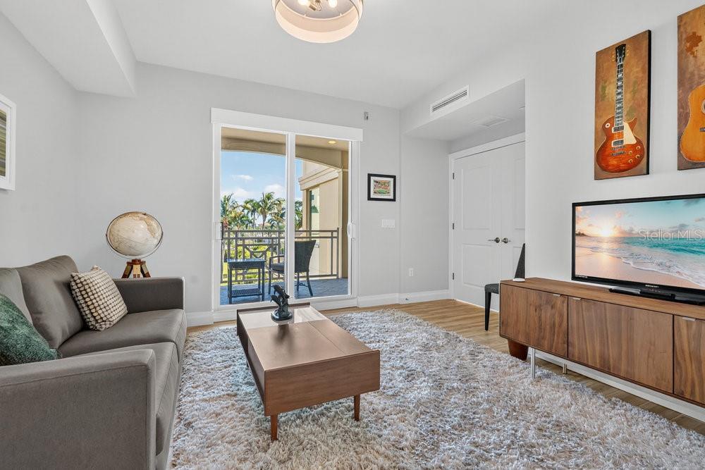 O6363055 Property Photo