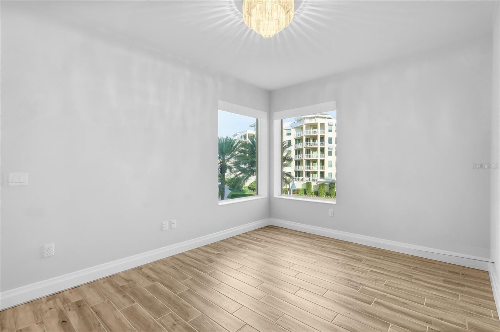 O6363055 Property Photo