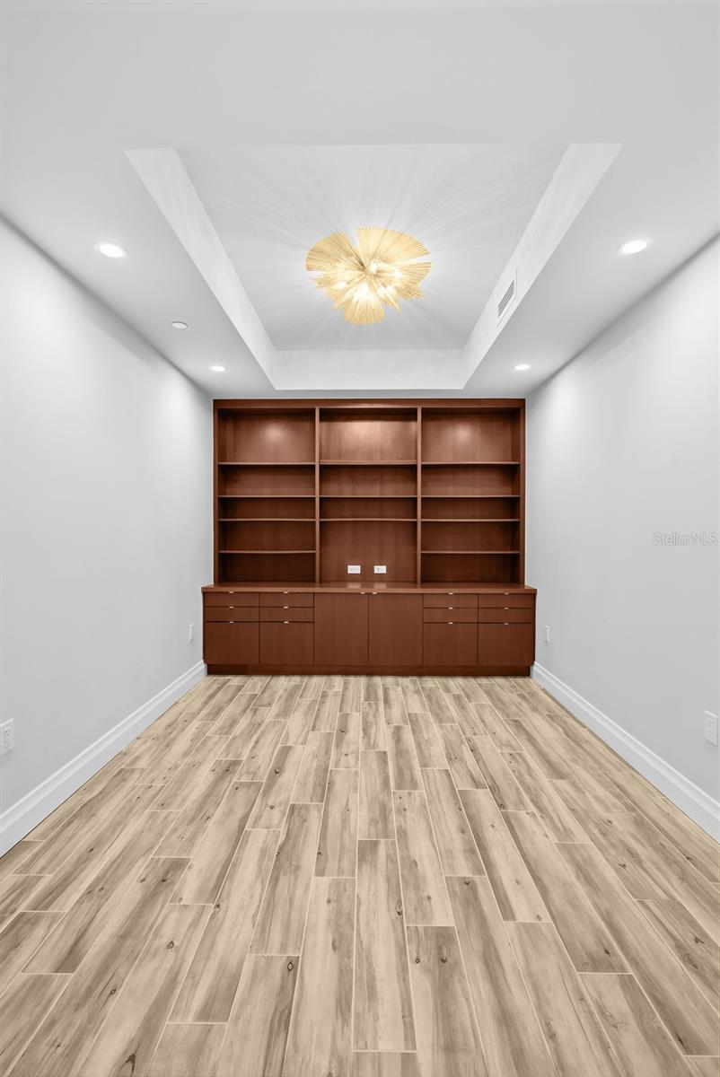 O6363055 Property Photo