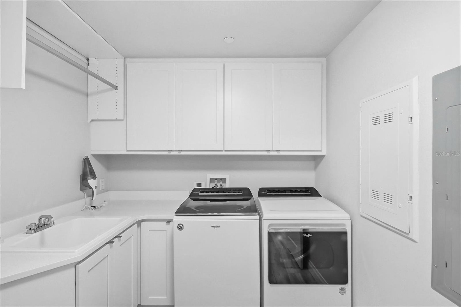 O6363055 Property Photo