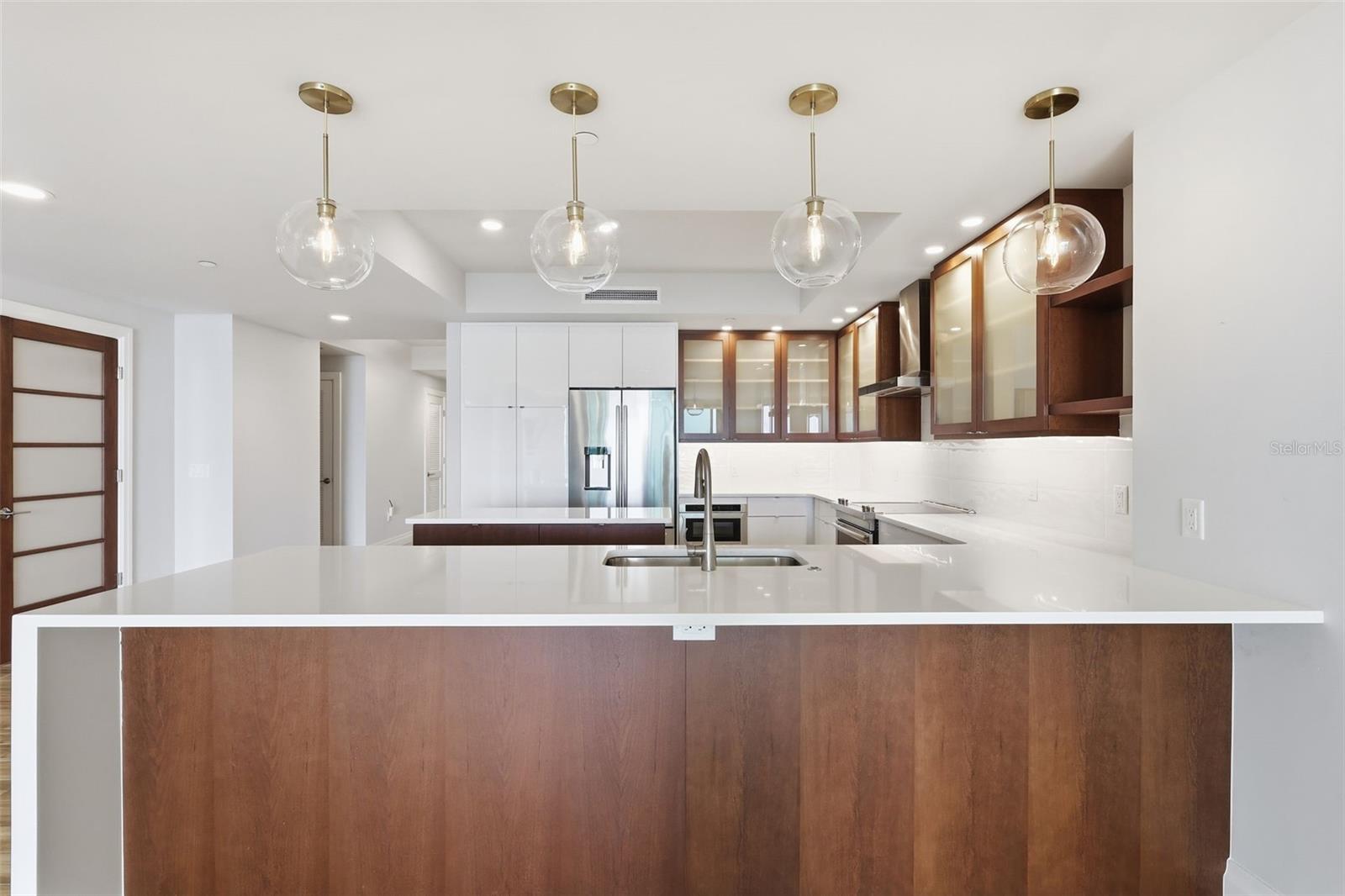 O6363055 Property Photo