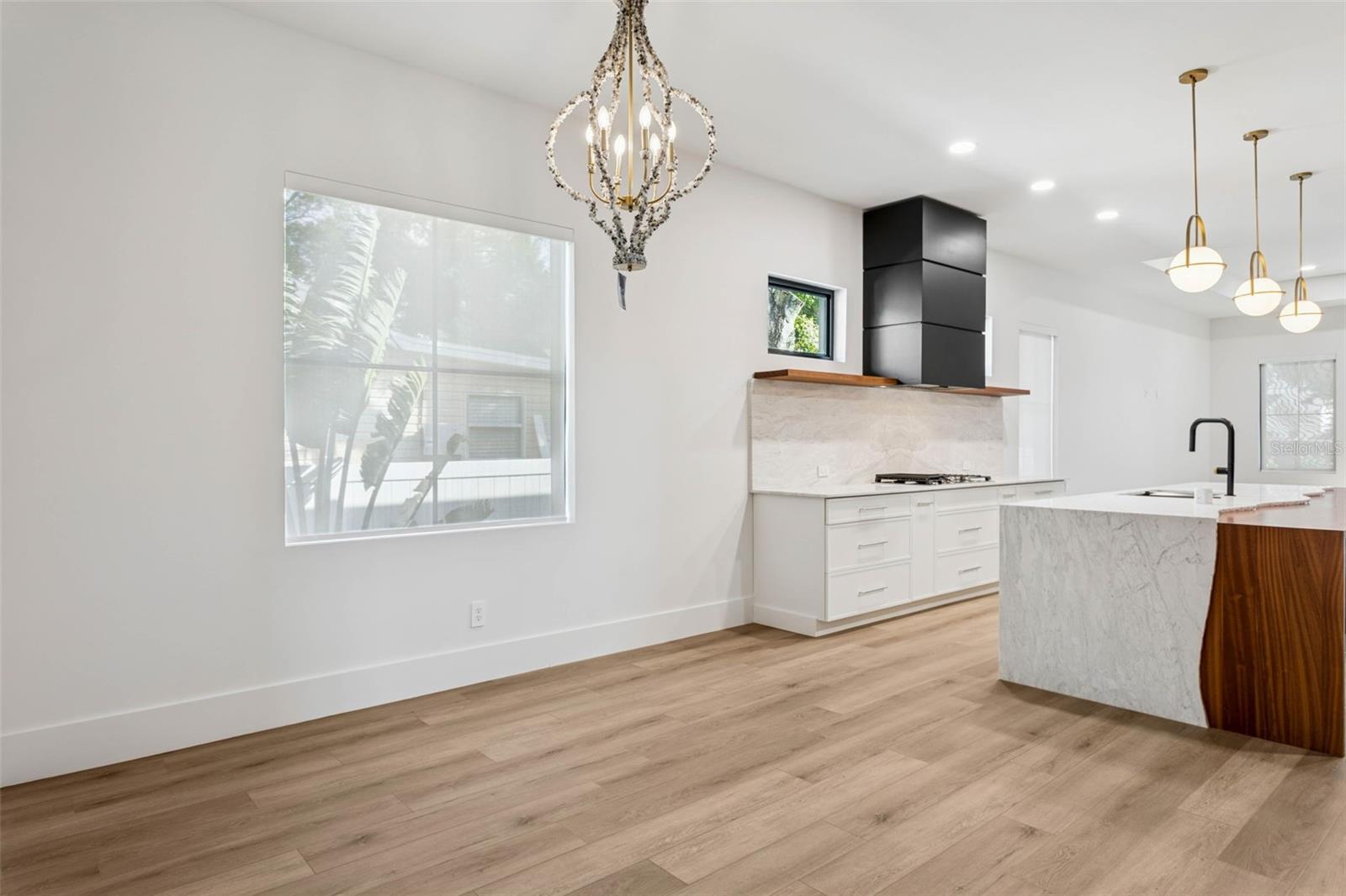 Dining Area Open To Kitchen