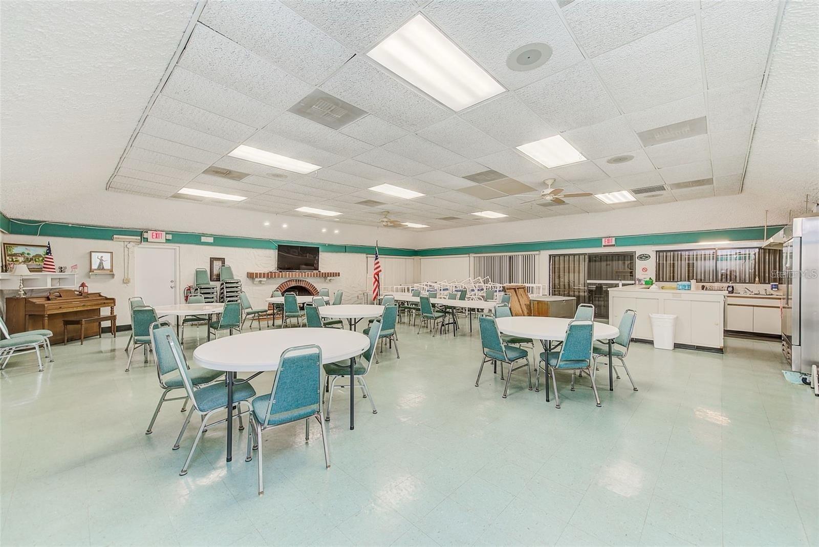 W7881027 Property Photo