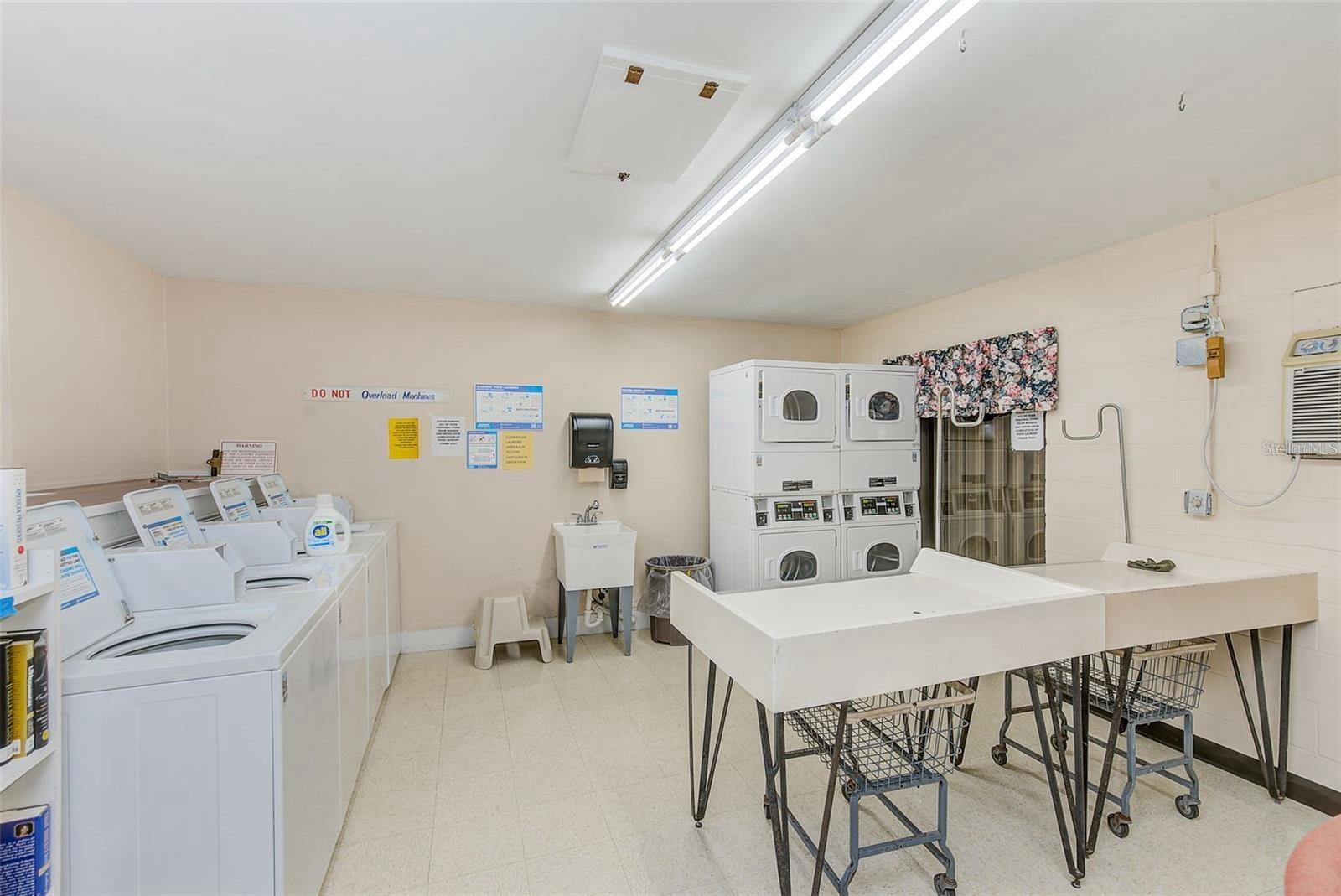 W7881027 Property Photo