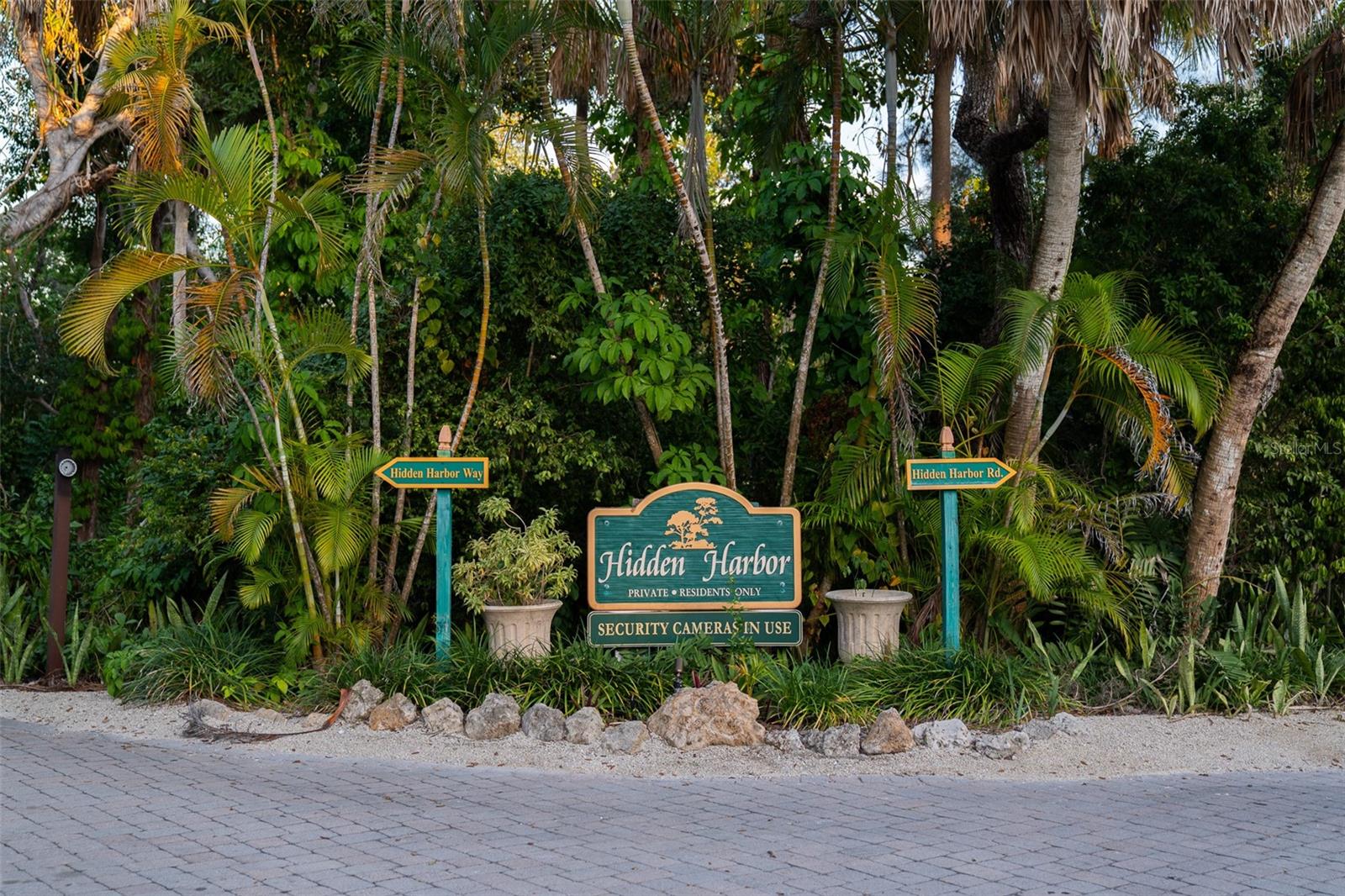 A4673273 Property Photo