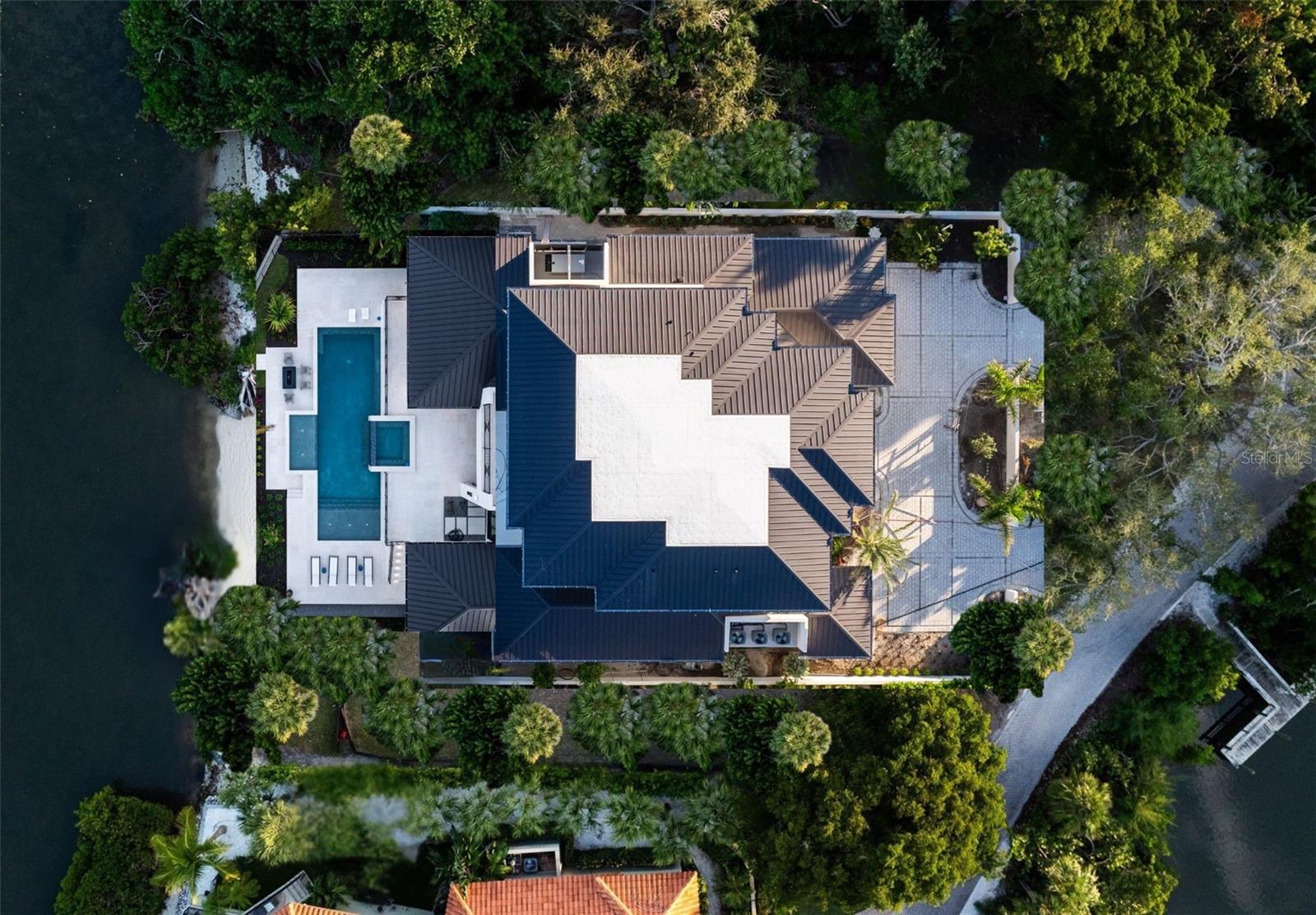 A4673273 Property Photo