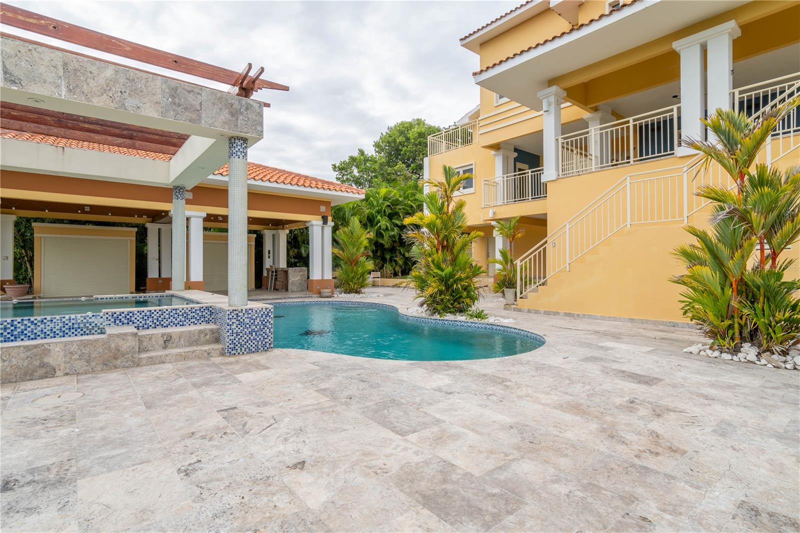 PR9117604 Property Photo