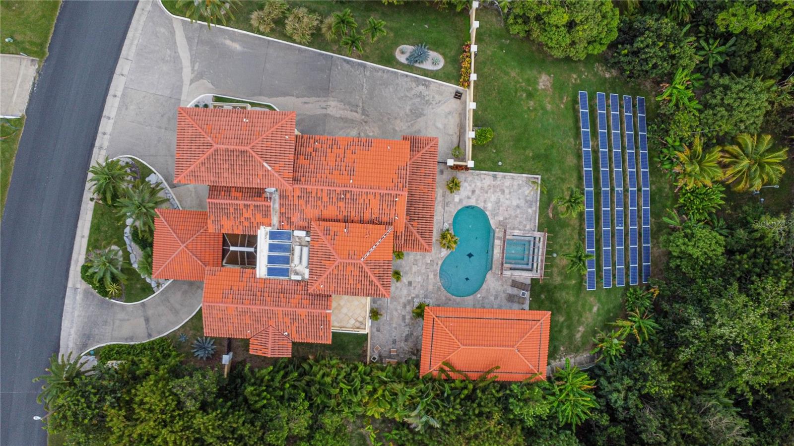 PR9117604 Property Photo