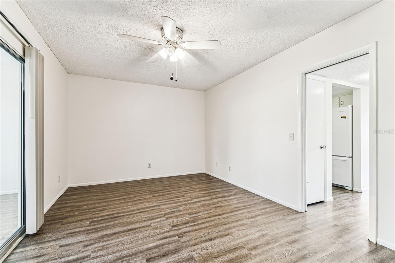 TB8451282 Property Photo