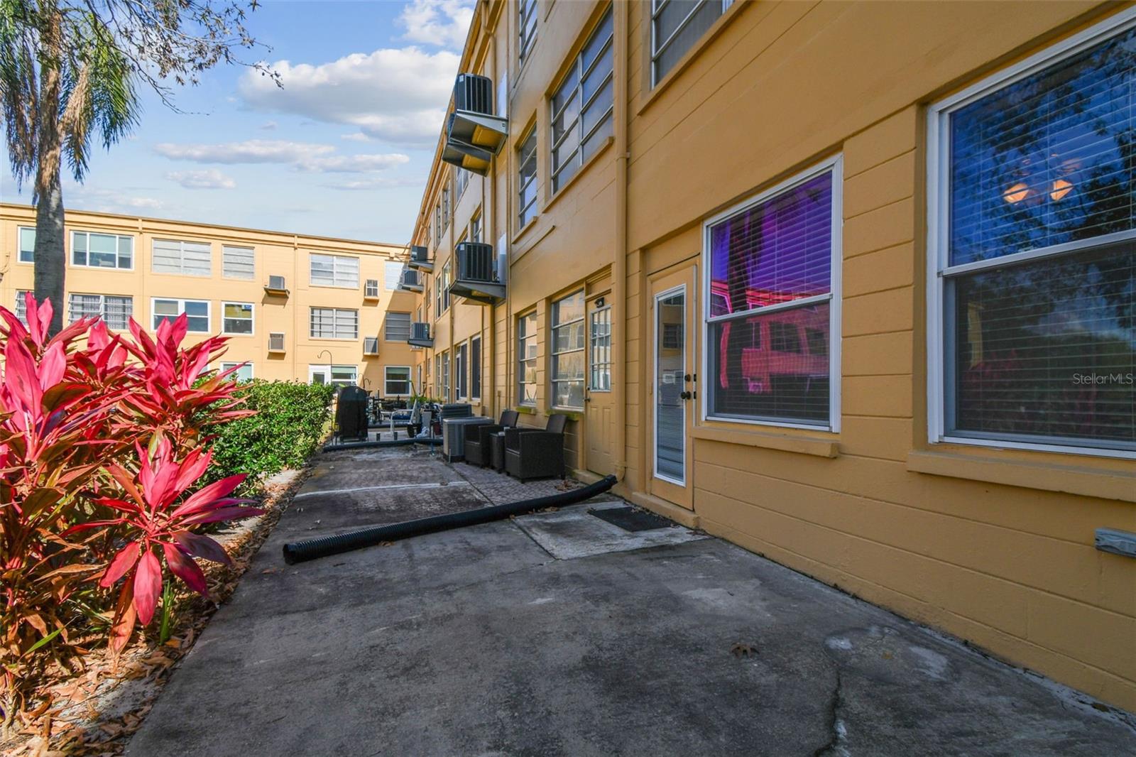 TB8451282 Property Photo