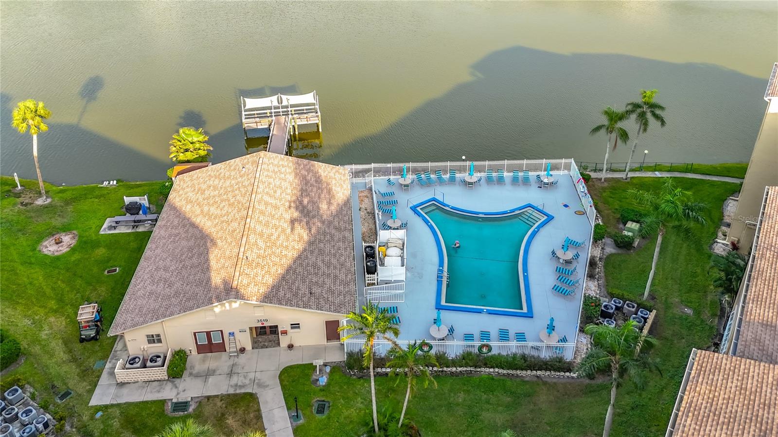 A4673281 Property Photo