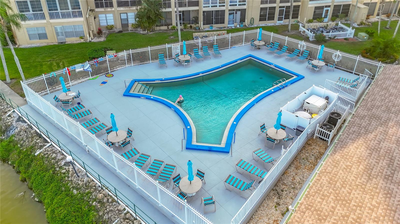 A4673281 Property Photo