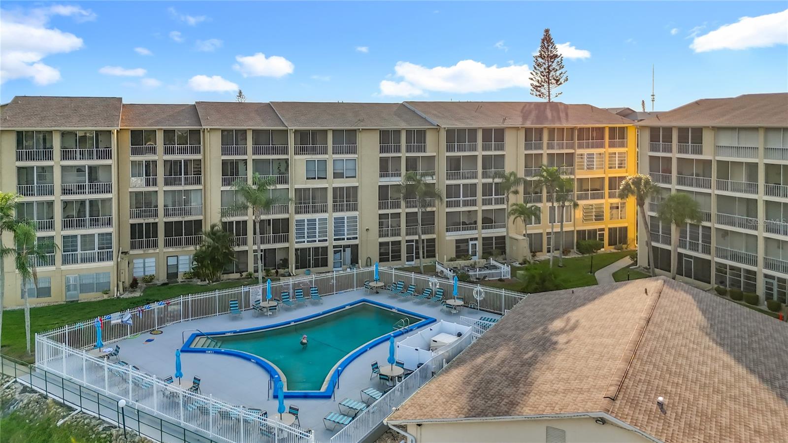 A4673281 Property Photo