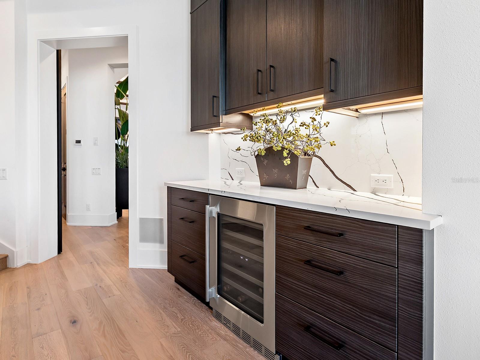 A4673305 Property Photo