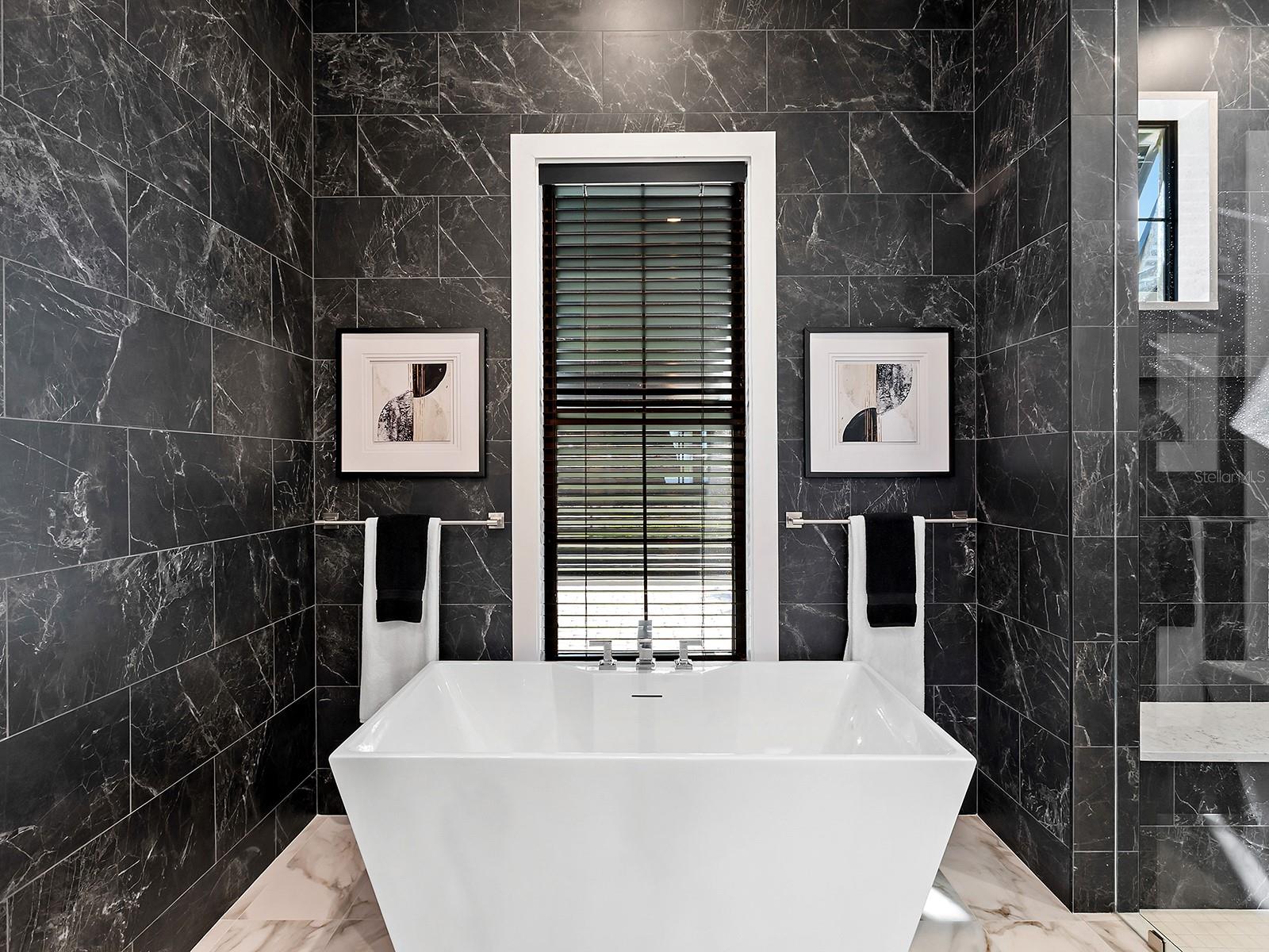 A4673305 Property Photo