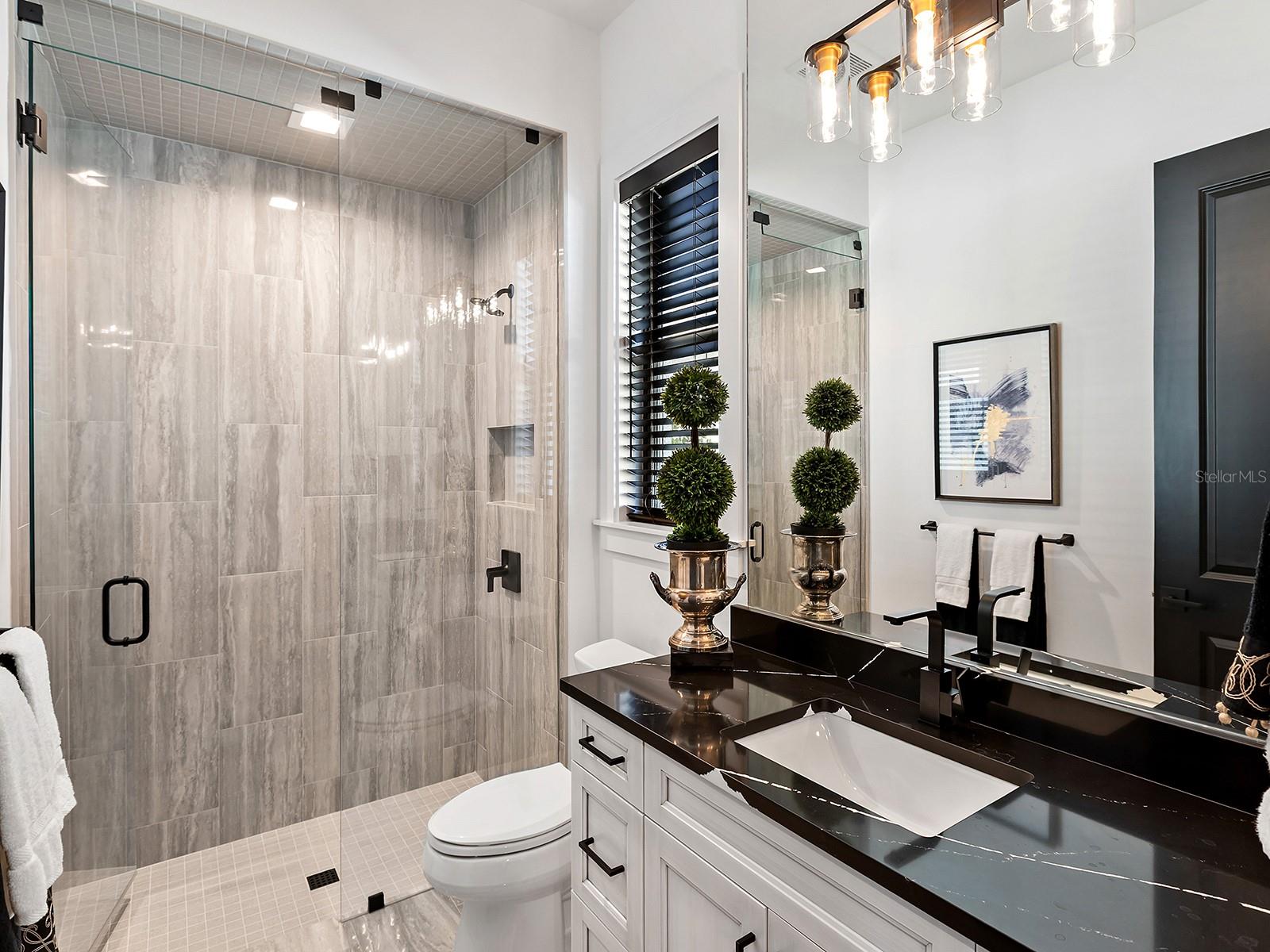 A4673305 Property Photo