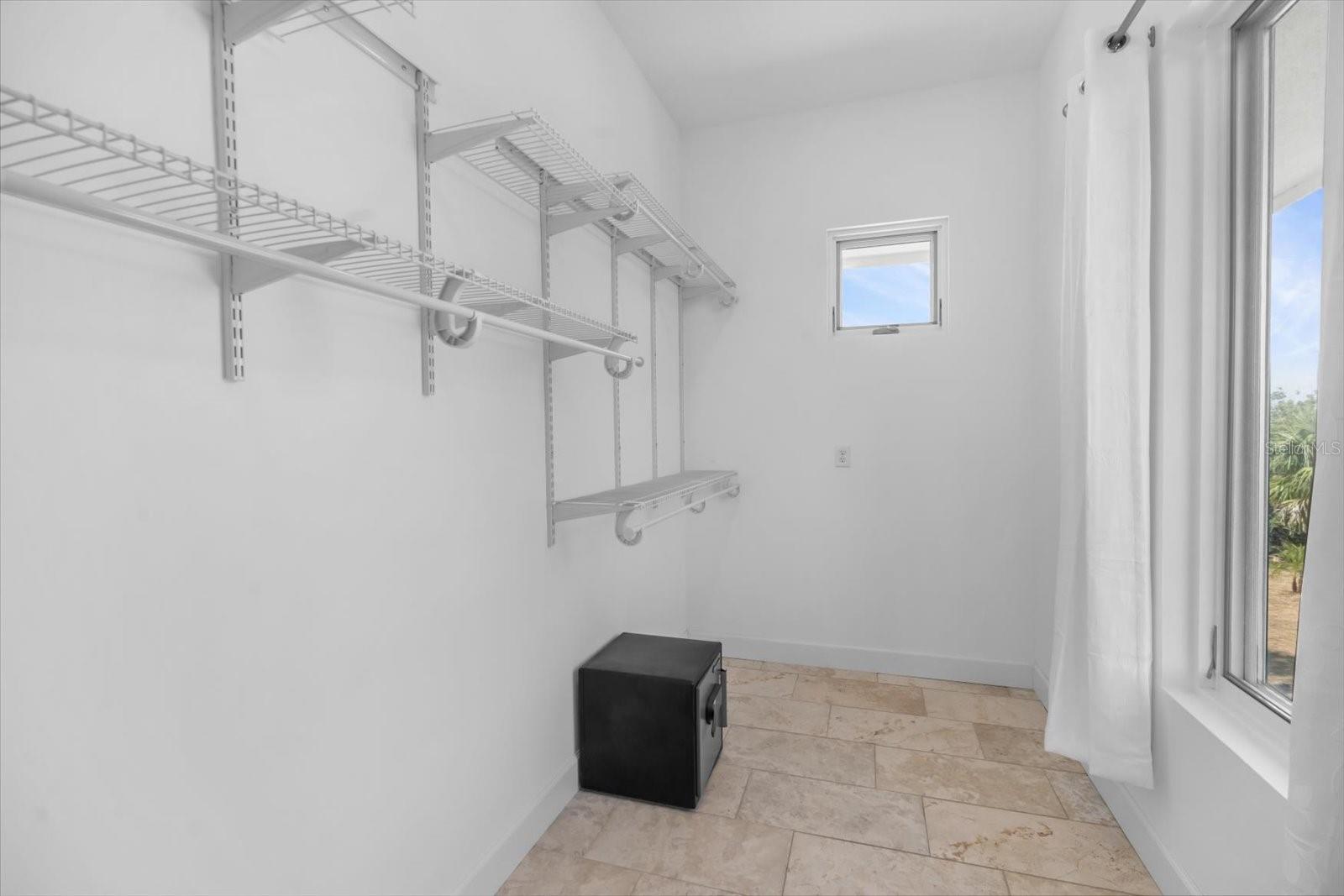 FC314347 Property Photo