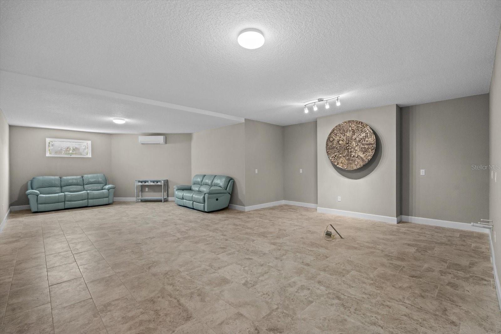 FC314347 Property Photo