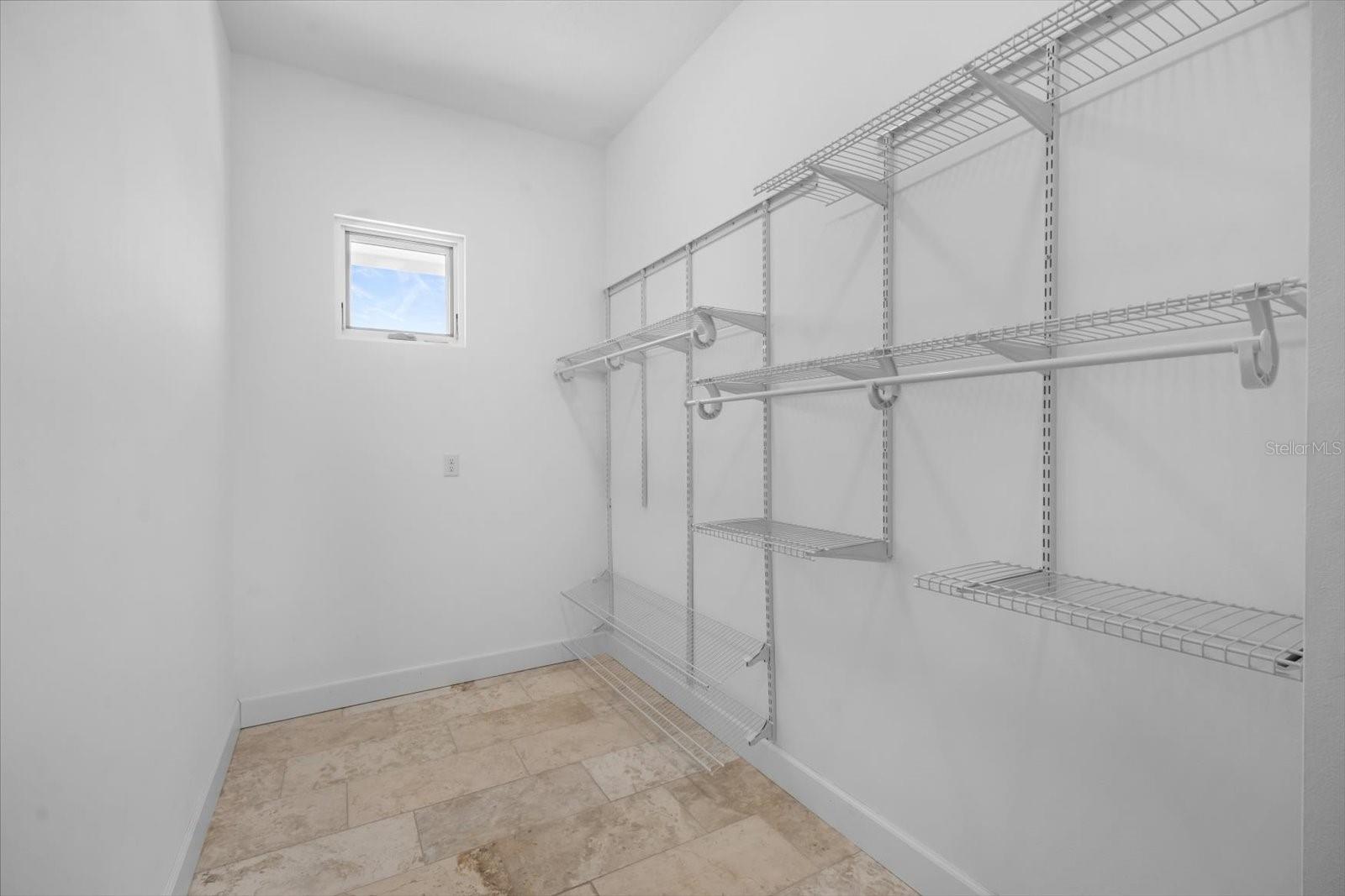 FC314347 Property Photo