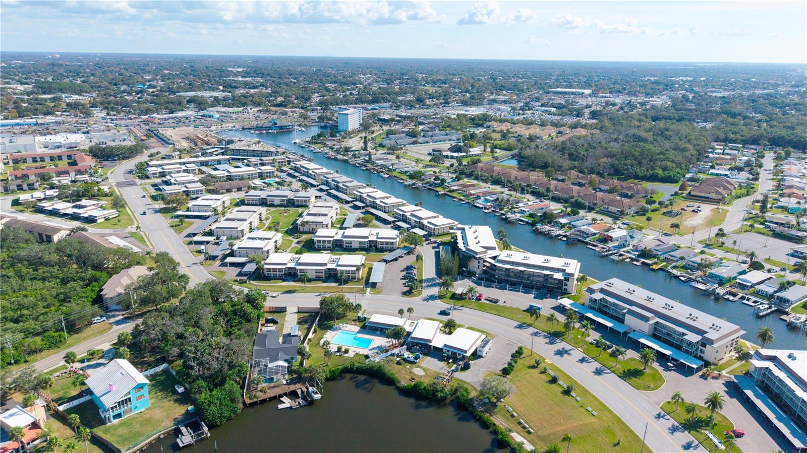 W7881045 Property Photo