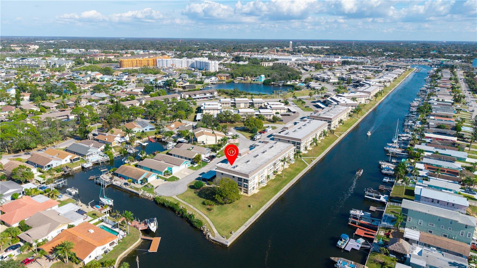 W7881045 Property Photo