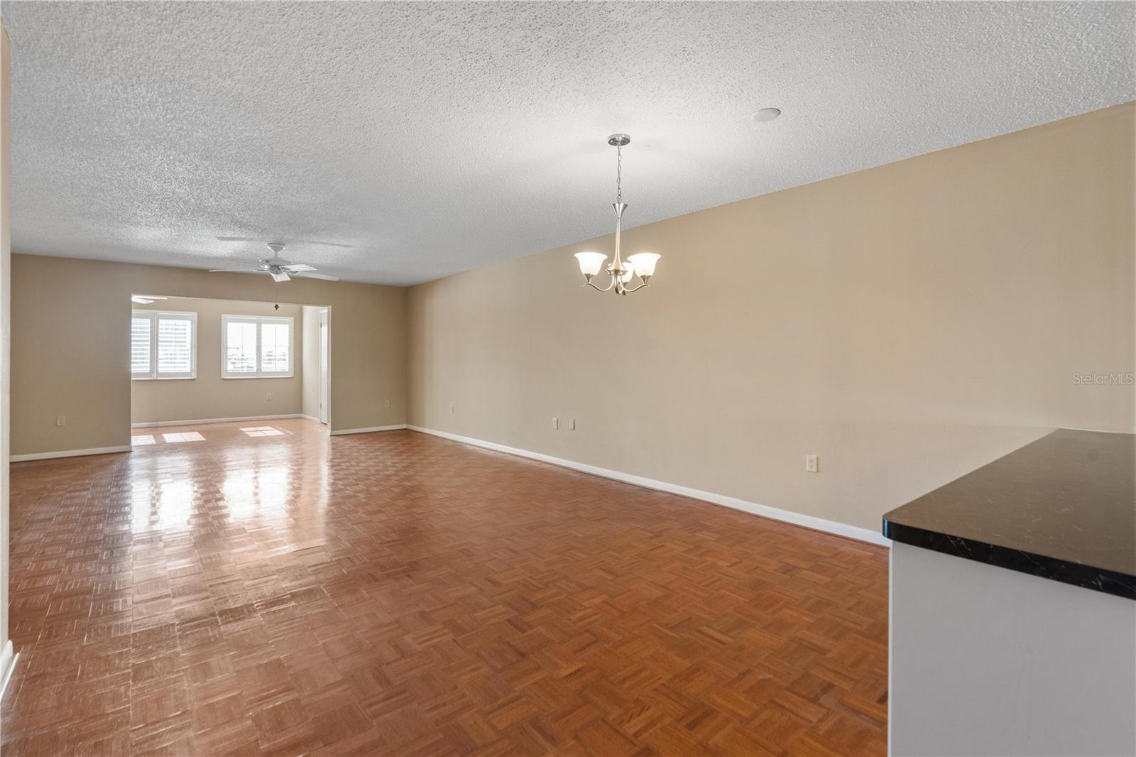 W7881045 Property Photo