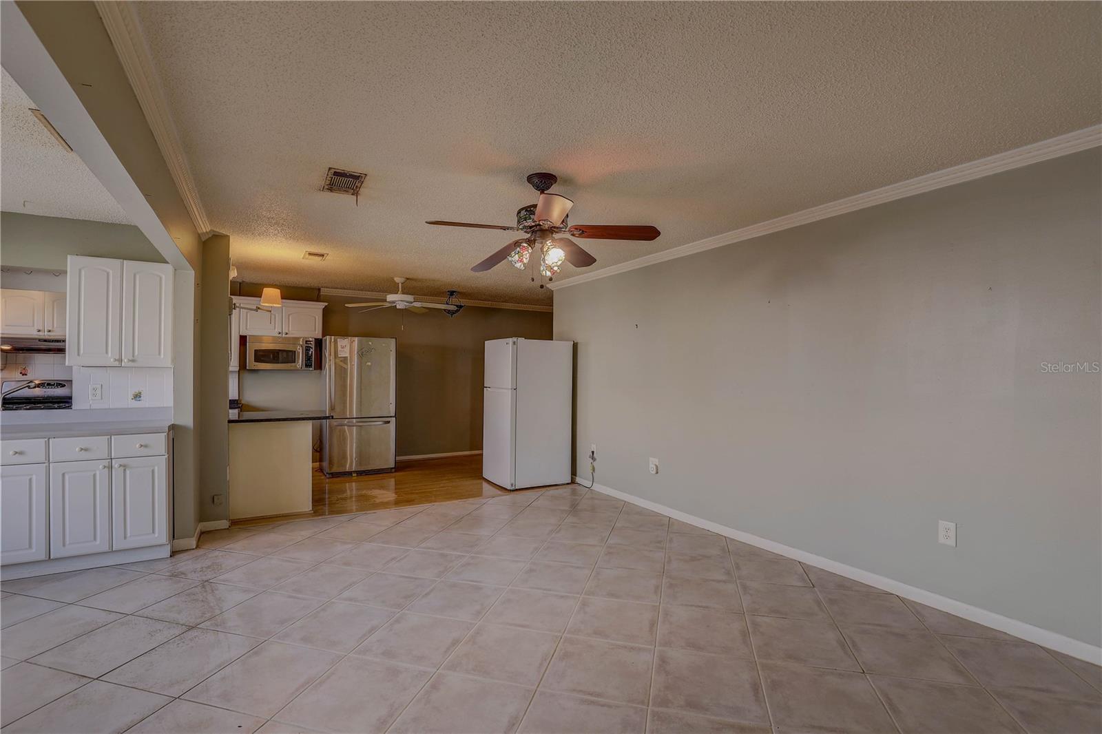 TB8451437 Property Photo