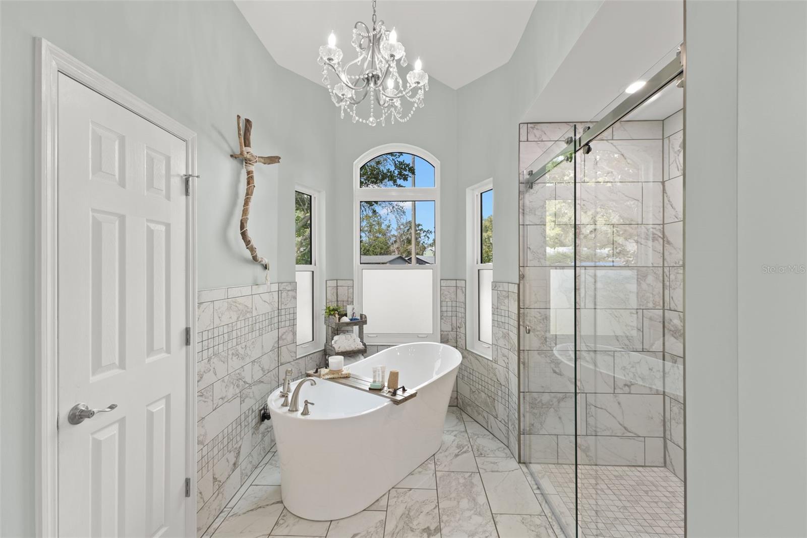Newly updated Primary bath with soaking tub