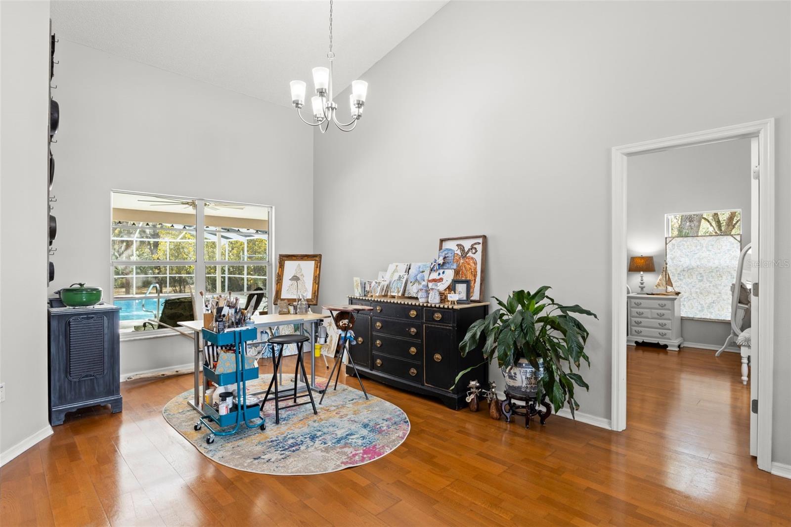 Bonus area could be usedd as formal dining